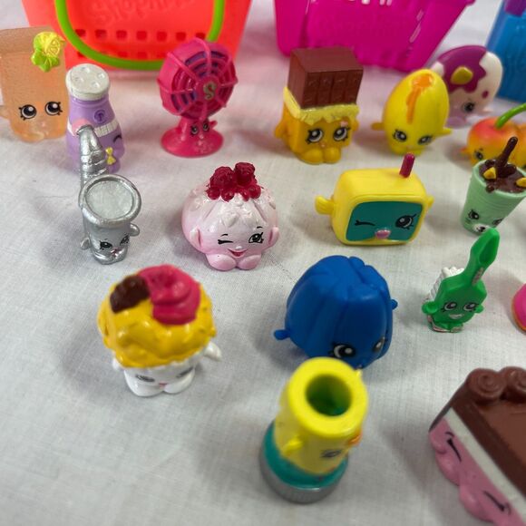 Shopkins Lot of 39 Characters and 11 Baskets Mixed Series Coffee Cake - Picture 2 of 7